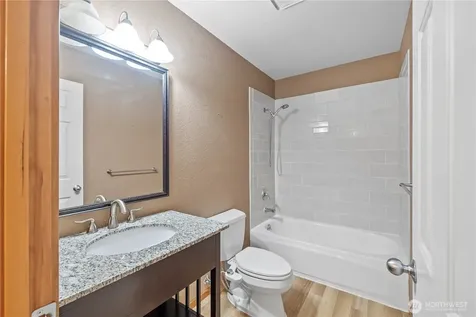 7025 14th Avenue SW Seattle WA 98106
