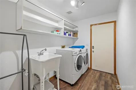 7025 14th Avenue SW Seattle WA 98106
