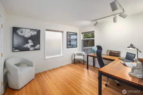 2647 39th Avenue W Seattle WA 98199
