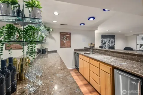 2647 39th Avenue W Seattle WA 98199