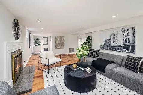 2647 39th Avenue W Seattle WA 98199