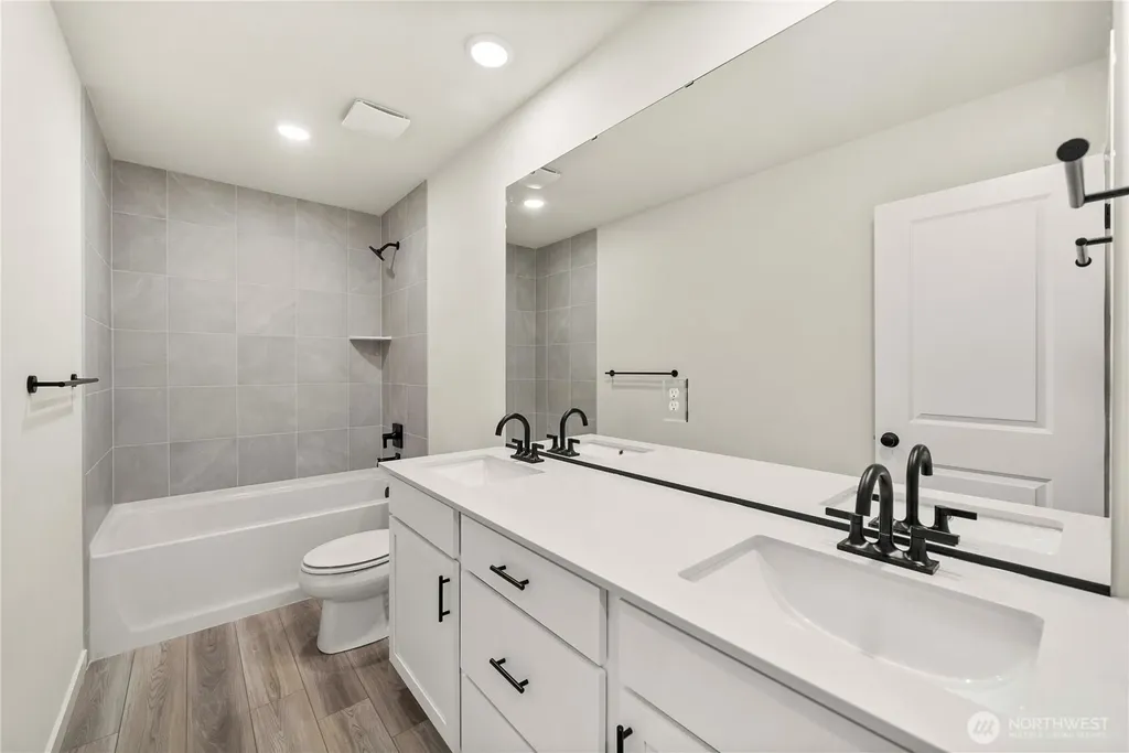 3991 Flat Top Drive Bremerton WA 98312