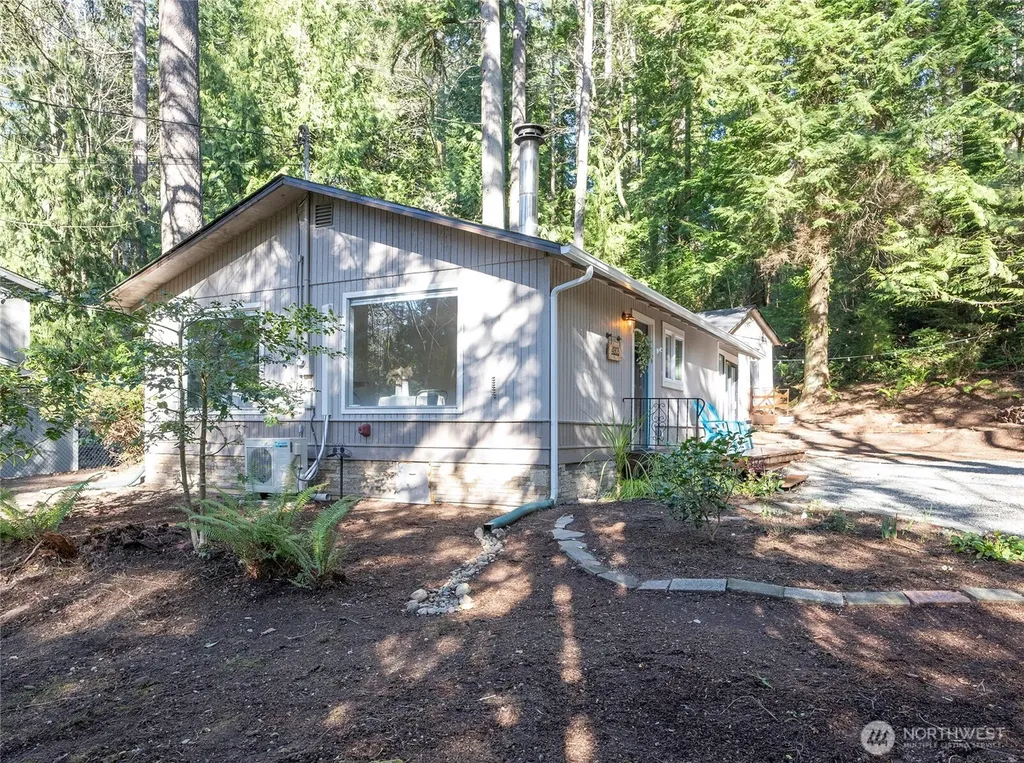 4803 165th Avenue SW Longbranch WA 98351
