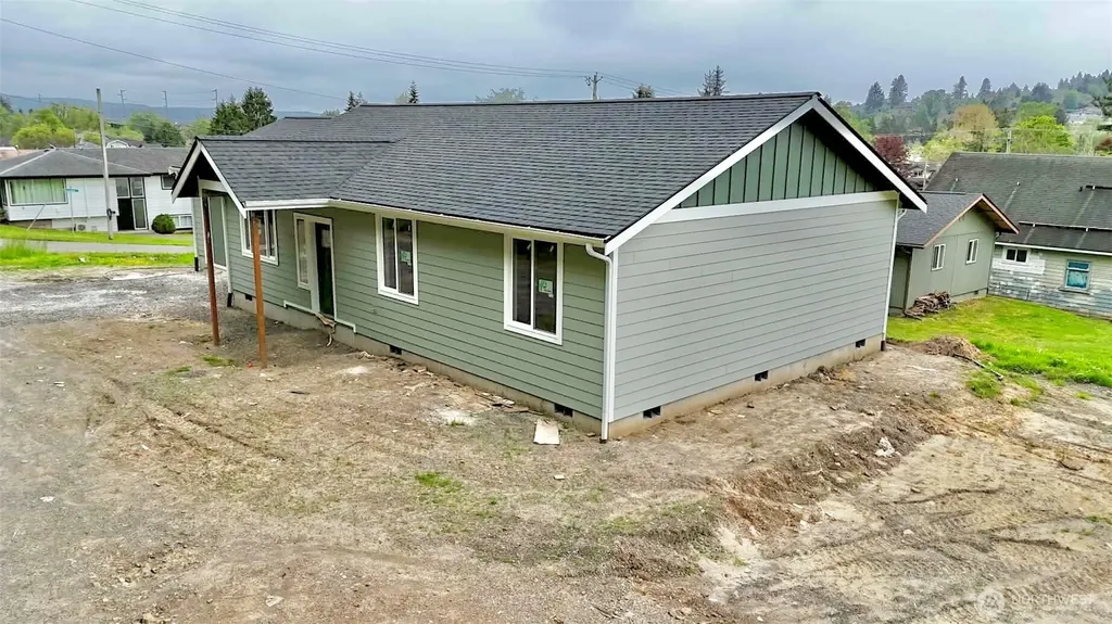 1122 Tecumseh Street Aberdeen WA 98520