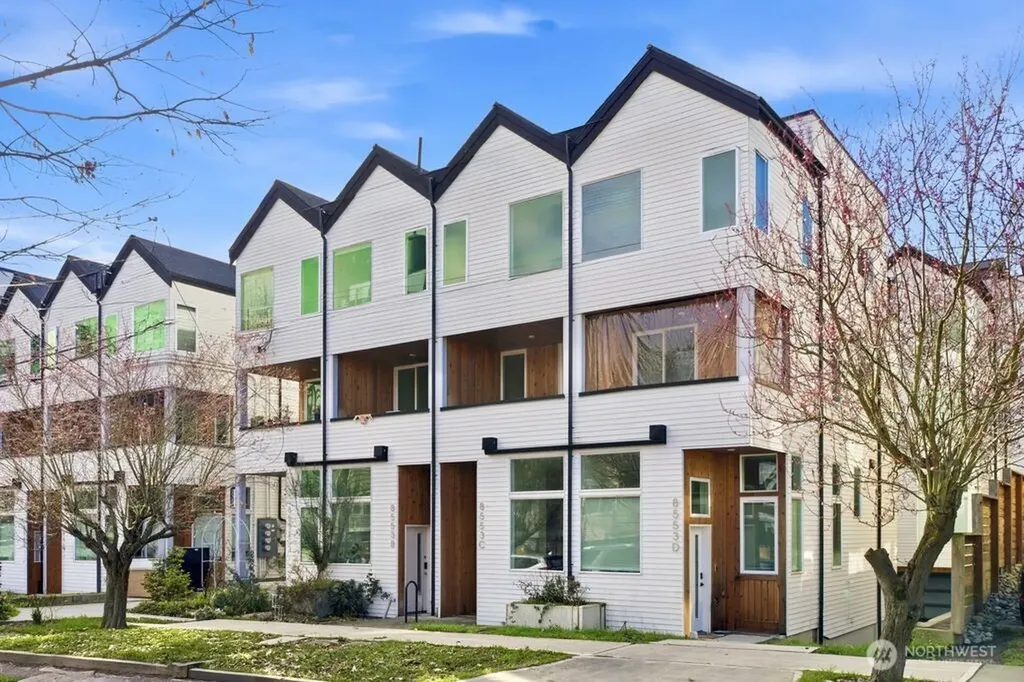 8553 Midvale Avenue N Seattle WA 98103