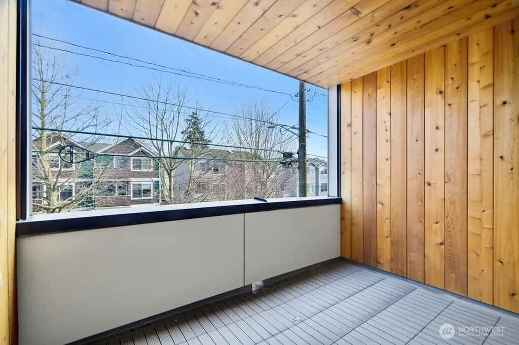 8553 Midvale Avenue N Seattle WA 98103