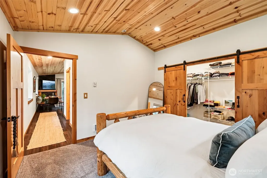 7374 Mt Baker Highway Deming WA 98244