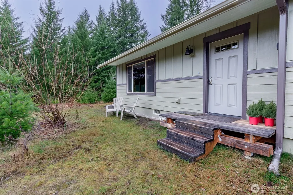 105 Jack Fir Court E Packwood WA 98361