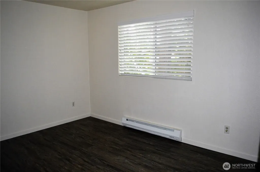 9724 6th Avenue NW Seattle WA 98117