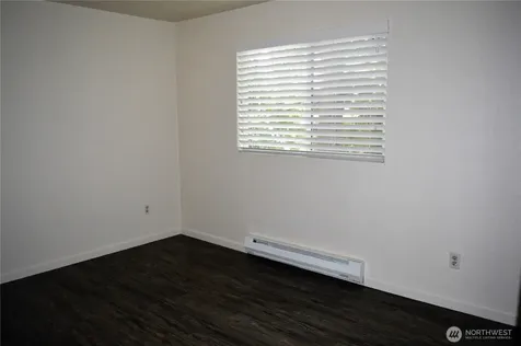 9724 6th Avenue NW Seattle WA 98117