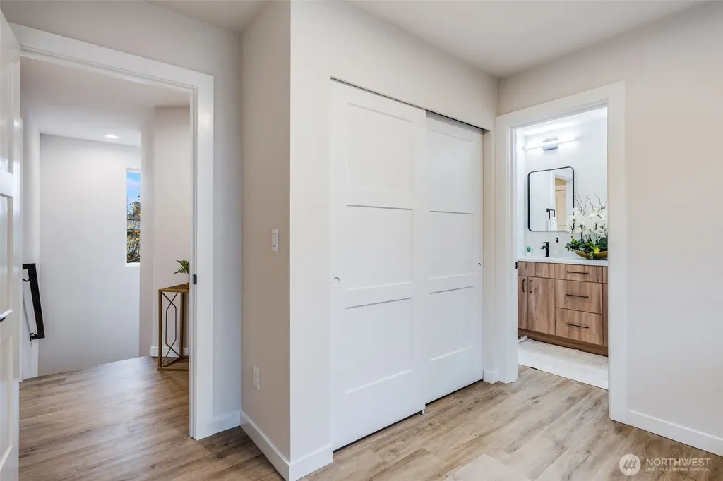 12531 25th Avenue NE Seattle WA 98125