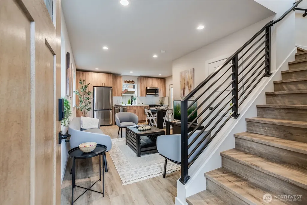 12531 25th Avenue NE Seattle WA 98125