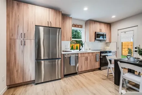 12531 25th Avenue NE Seattle WA 98125