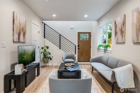 12531 25th Avenue NE Seattle WA 98125