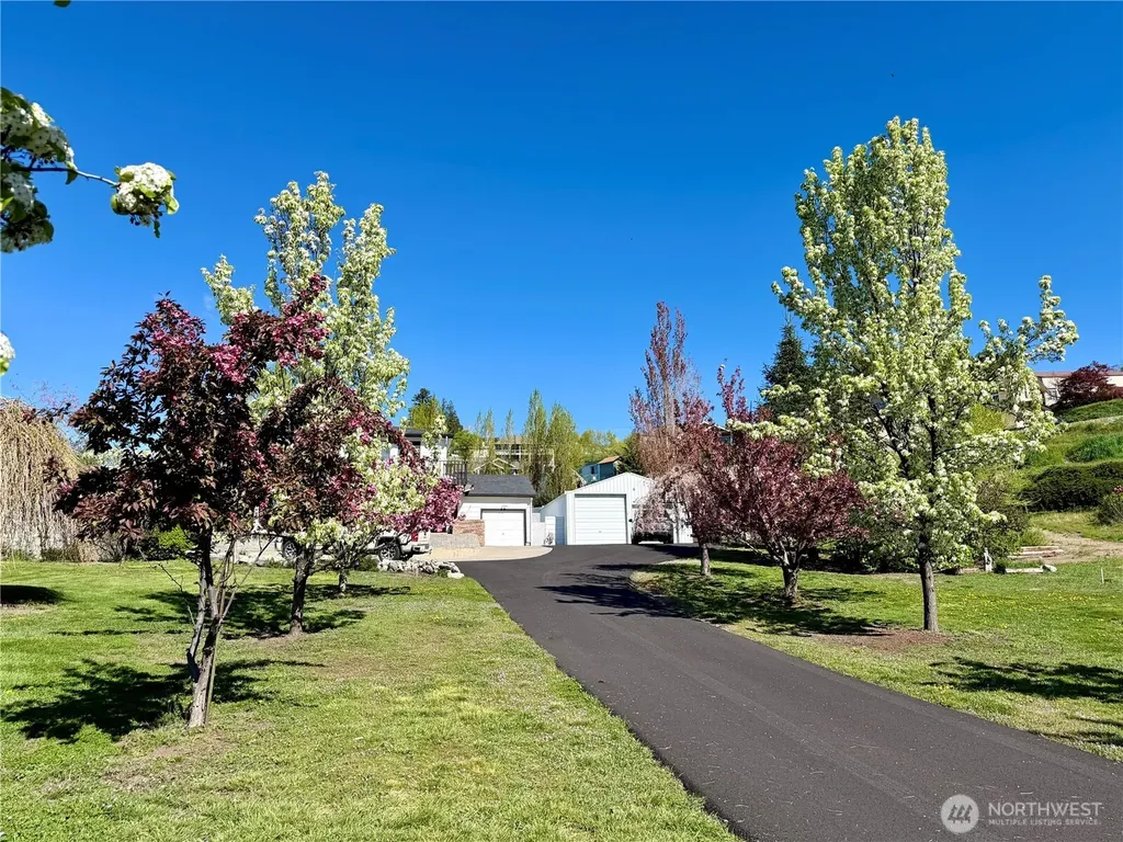 175 Green Avenue Manson WA 98831