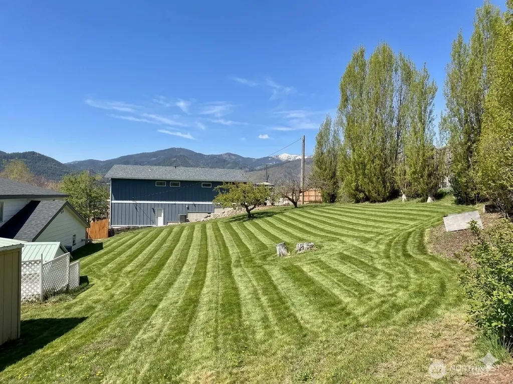 175 Green Avenue Manson WA 98831