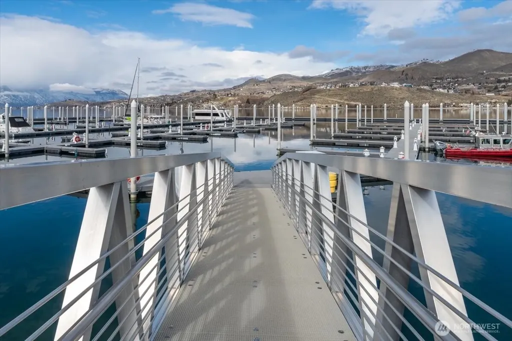 1350 W Woodin Avenue Chelan WA 98816