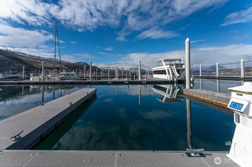 1350 W Woodin Avenue Chelan WA 98816
