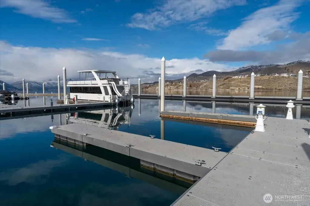 1350 W Woodin Avenue Chelan WA 98816