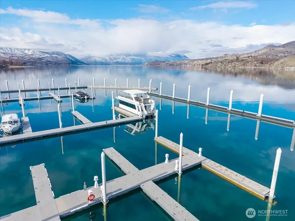 1350 W Woodin Avenue Chelan WA 98816