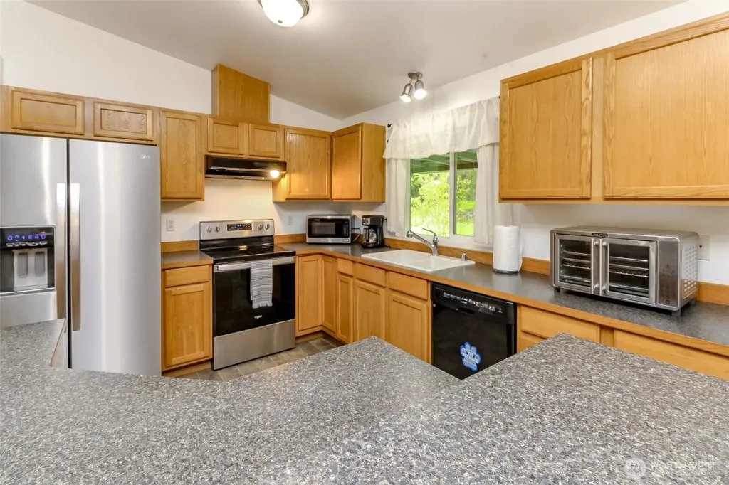 7605 295th Roy WA 98580