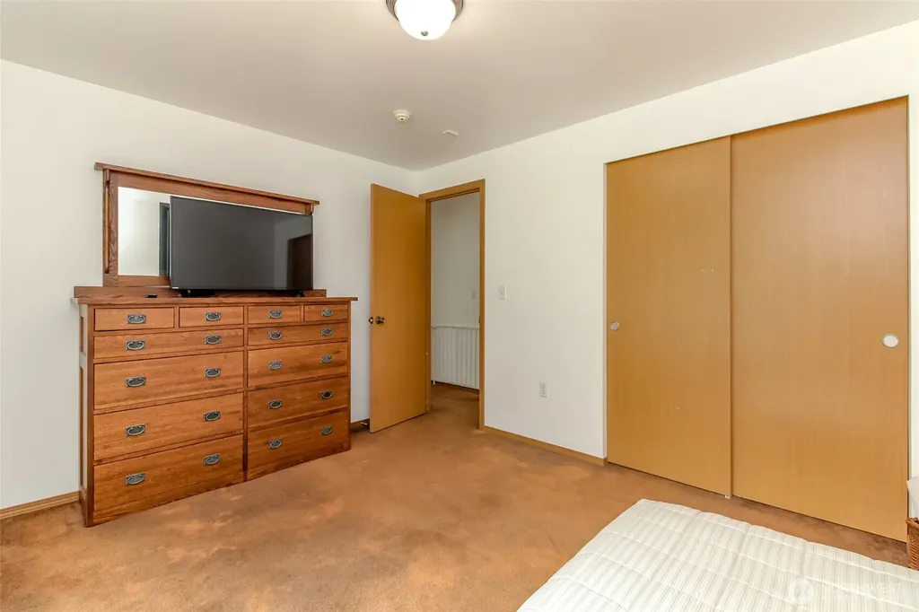 7605 295th Roy WA 98580