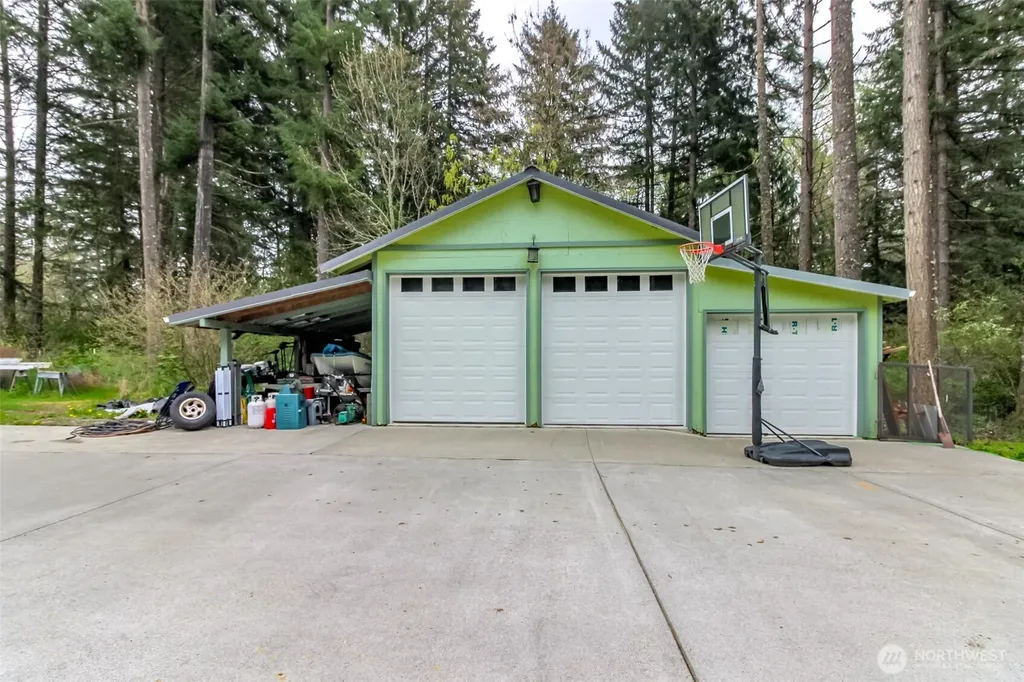 7605 295th Roy WA 98580