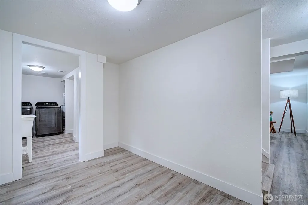 10633 21st Avenue SW Seattle WA 98146