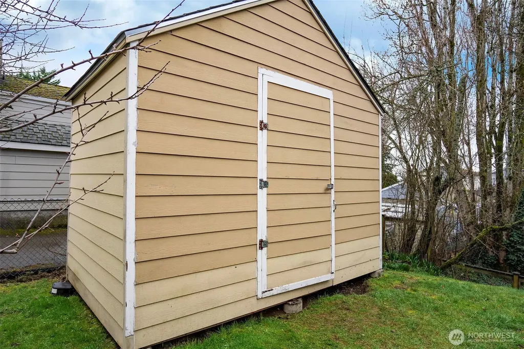 10633 21st Avenue SW Seattle WA 98146