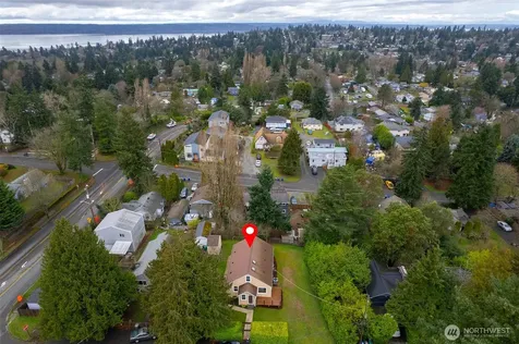 10633 21st Avenue SW Seattle WA 98146