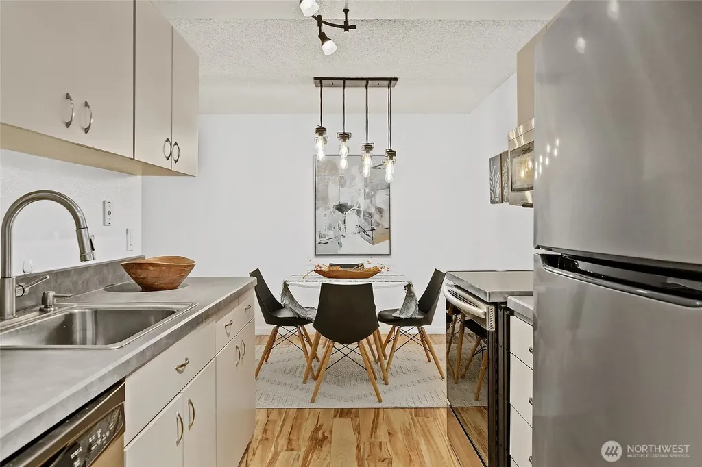 10501 8th Avenue NE Seattle WA 98125