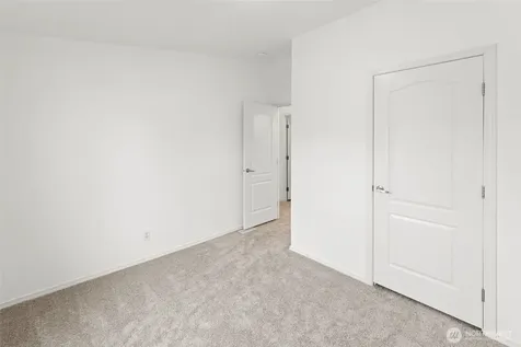 10526 60th Street Ct E Puyallup WA 98372