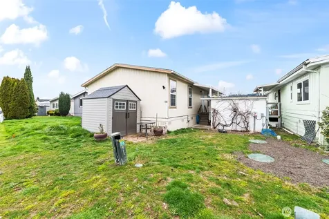 10526 60th Street Ct E Puyallup WA 98372