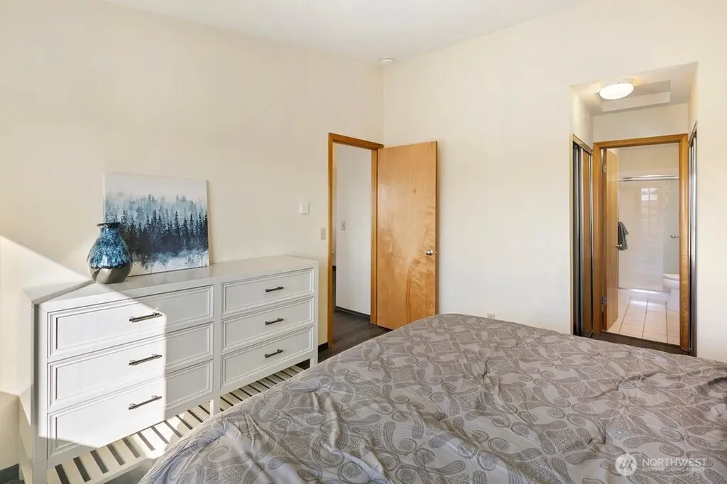 1707 NW 59th Street Seattle WA 98107
