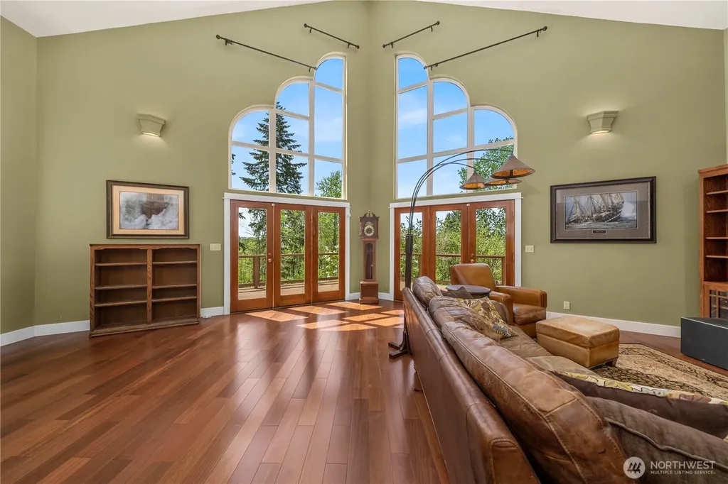 10507 48th Street E Edgewood WA 98372