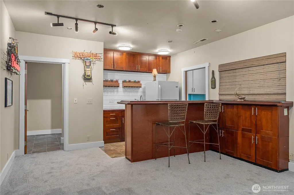 10507 48th Street E Edgewood WA 98372