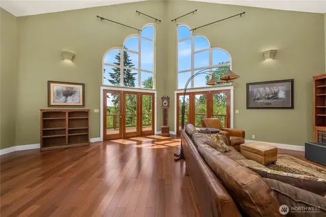 10507 48th Street E Edgewood WA 98372