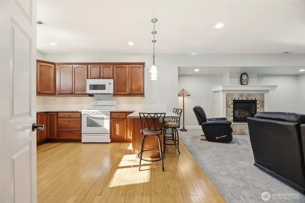12932 3rd Avenue NE Tulalip WA 98271
