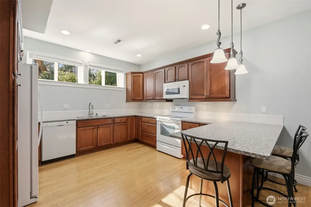 12932 3rd Avenue NE Tulalip WA 98271