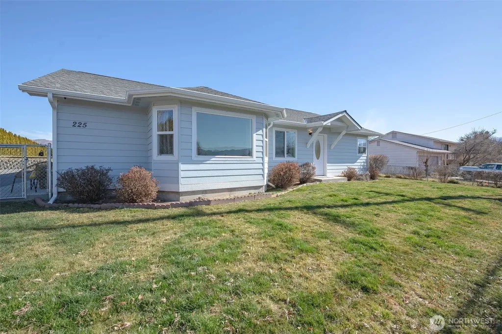 225 N Nile Avenue East Wenatchee WA 98802