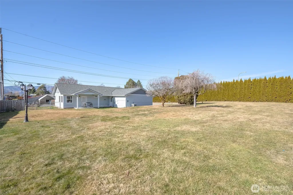 225 N Nile Avenue East Wenatchee WA 98802