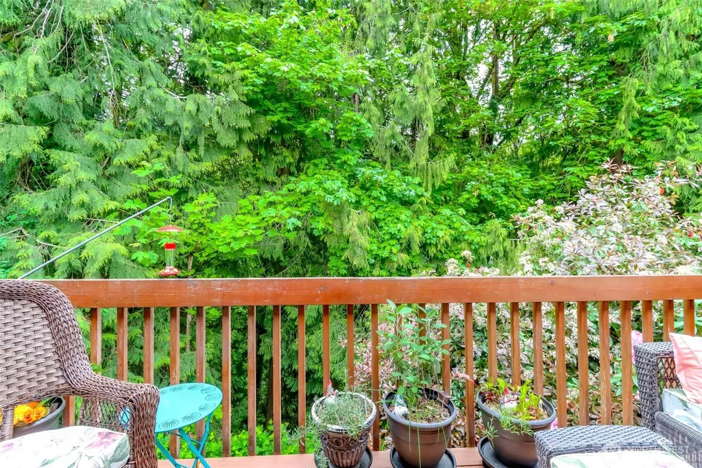 2949 Mile Hill Drive SE Port Orchard WA 98366
