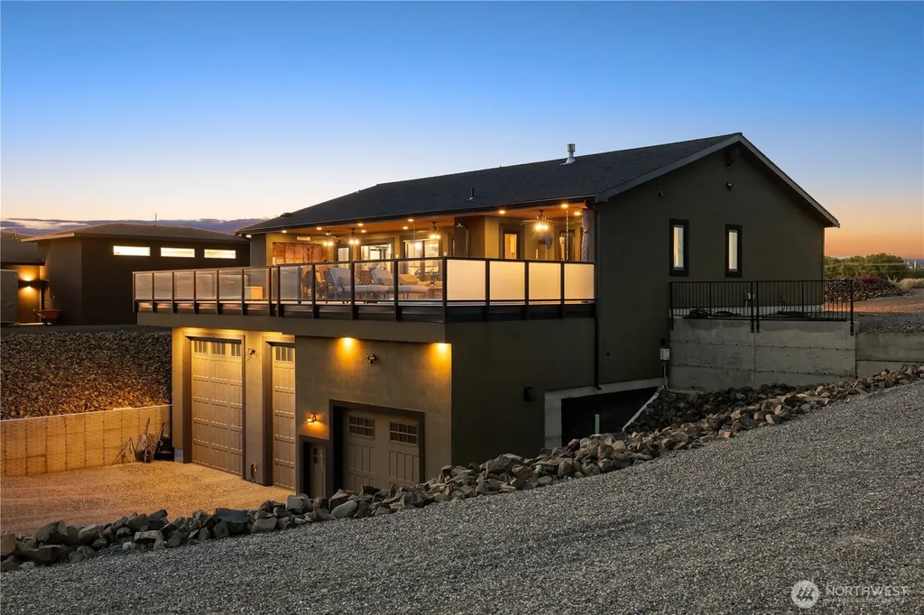 111 Wren Loop SW Mattawa WA 99349