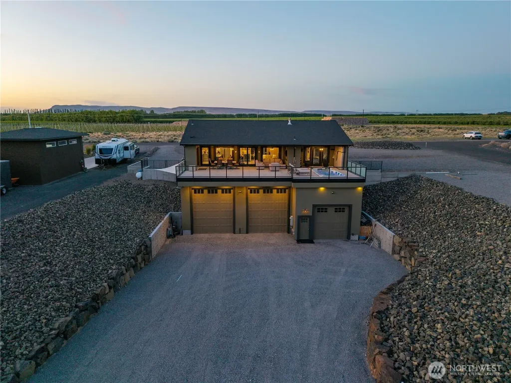 111 Wren Loop SW Mattawa WA 99349