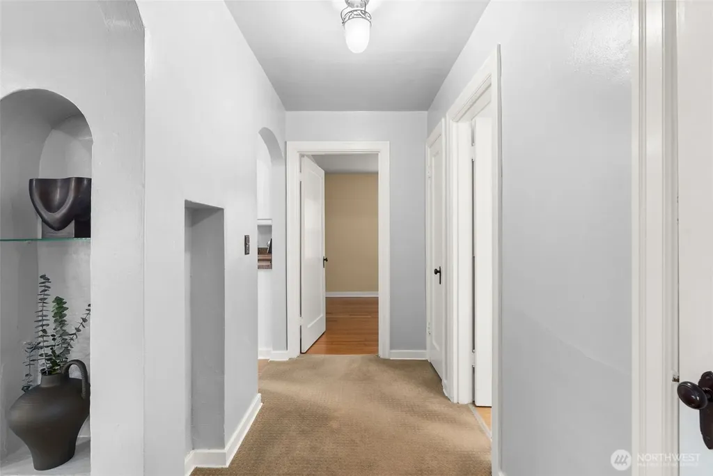 1912 Elliott Avenue NW Olympia WA 98502