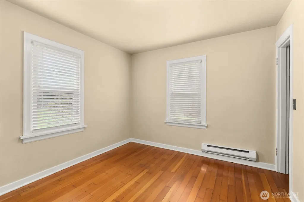 1912 Elliott Avenue NW Olympia WA 98502
