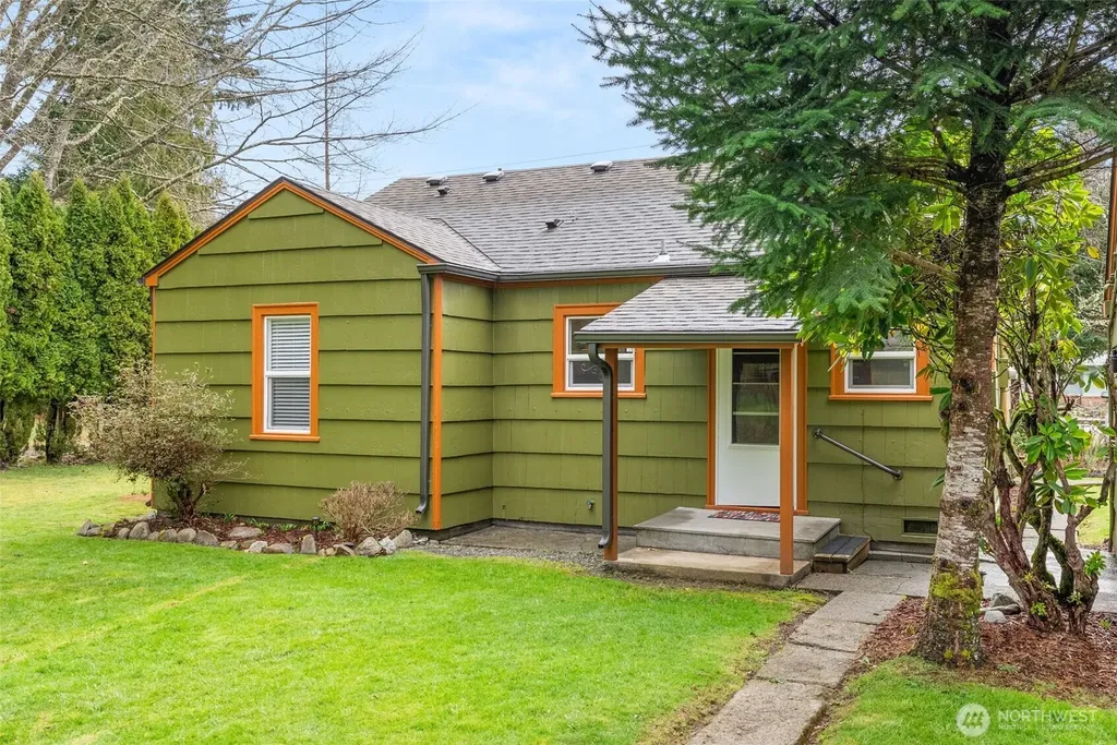 1912 Elliott Avenue NW Olympia WA 98502