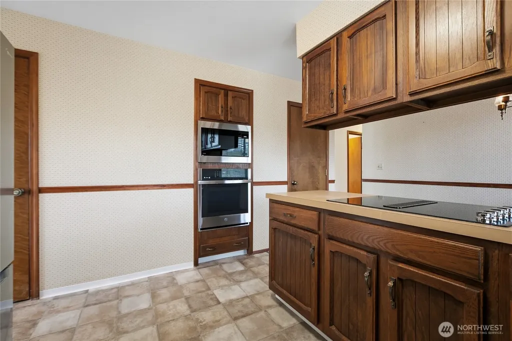 608 Anchor Place Selah WA 98942
