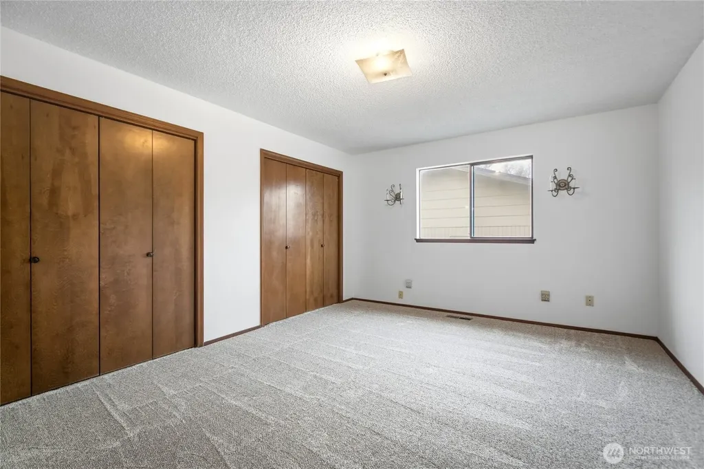 608 Anchor Place Selah WA 98942