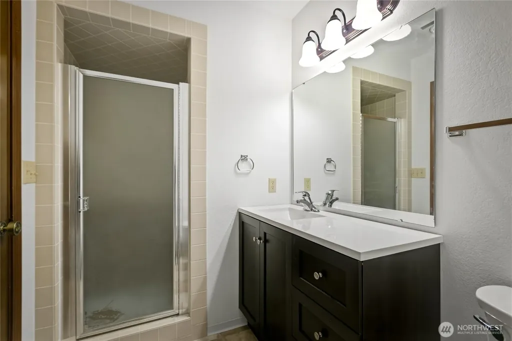 608 Anchor Place Selah WA 98942
